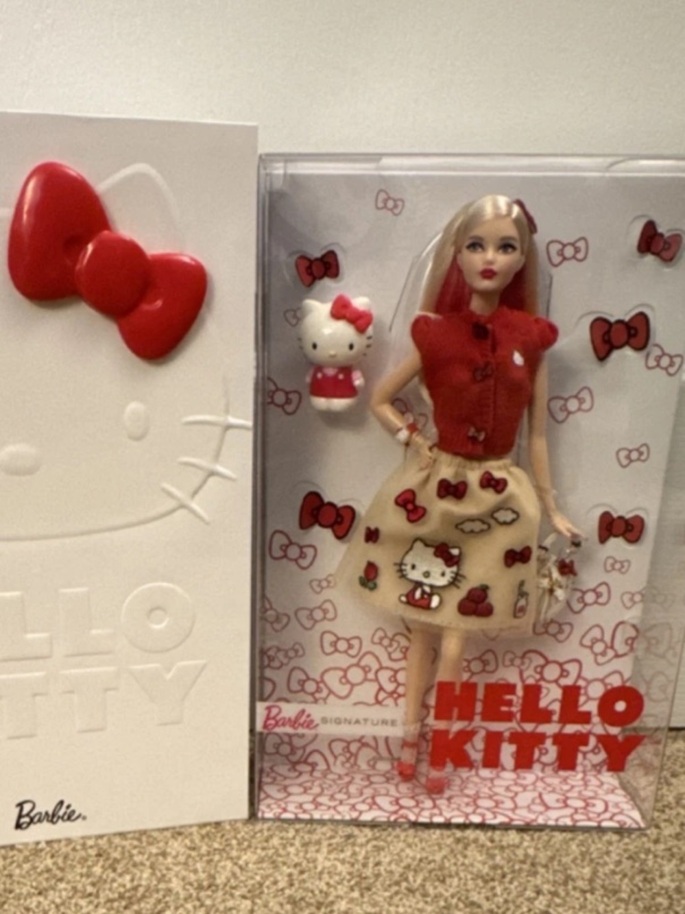 💖Hello Kitty Barbie 2017 Gold Label Collector Doll Absolutely Adorable 💖